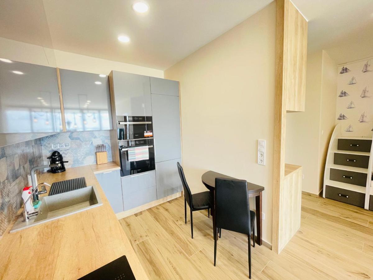 Alsóörs Panorama Deluxe Apartments - Pool & Free Parking מראה חיצוני תמונה