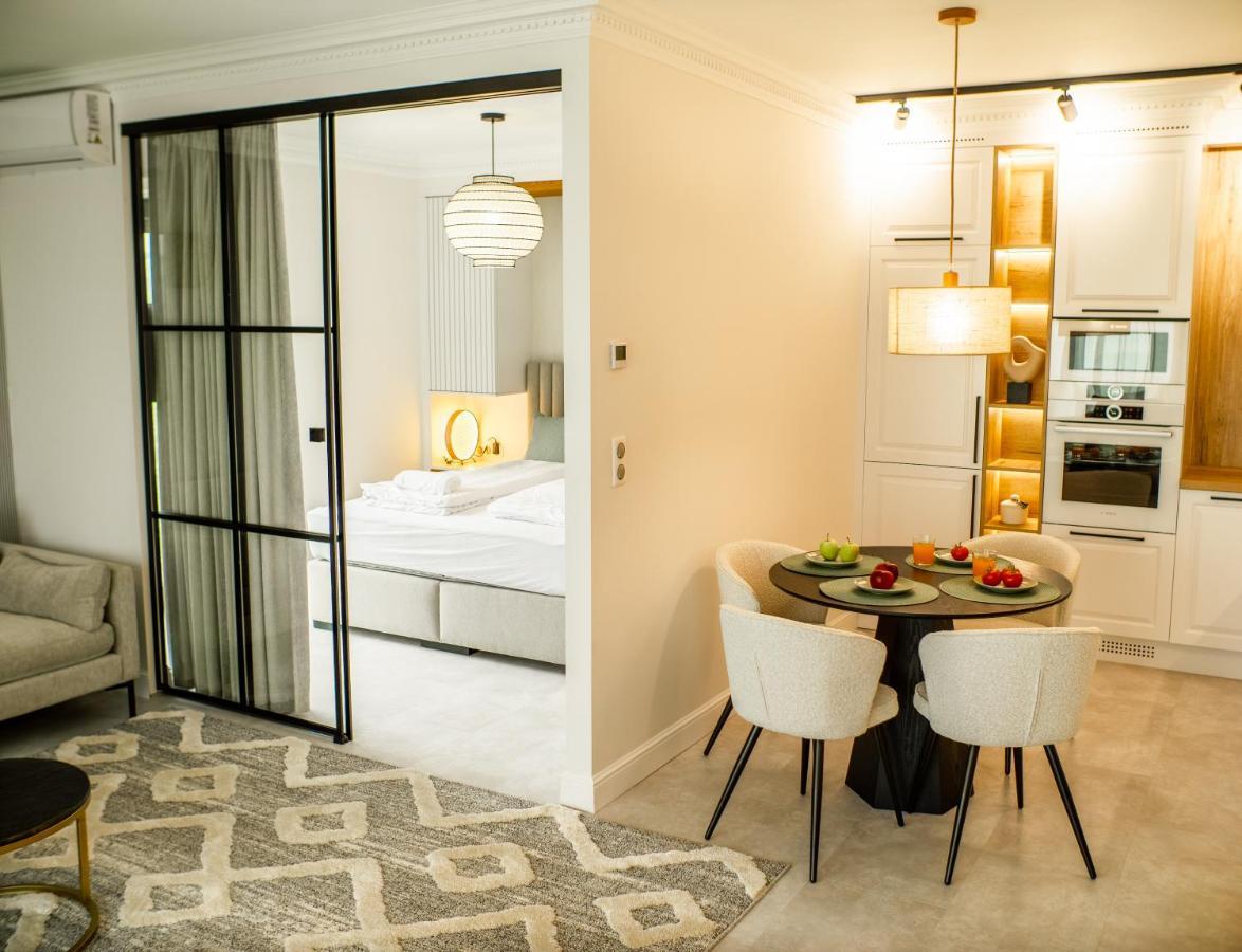 Alsóörs Panorama Deluxe Apartments - Pool & Free Parking מראה חיצוני תמונה