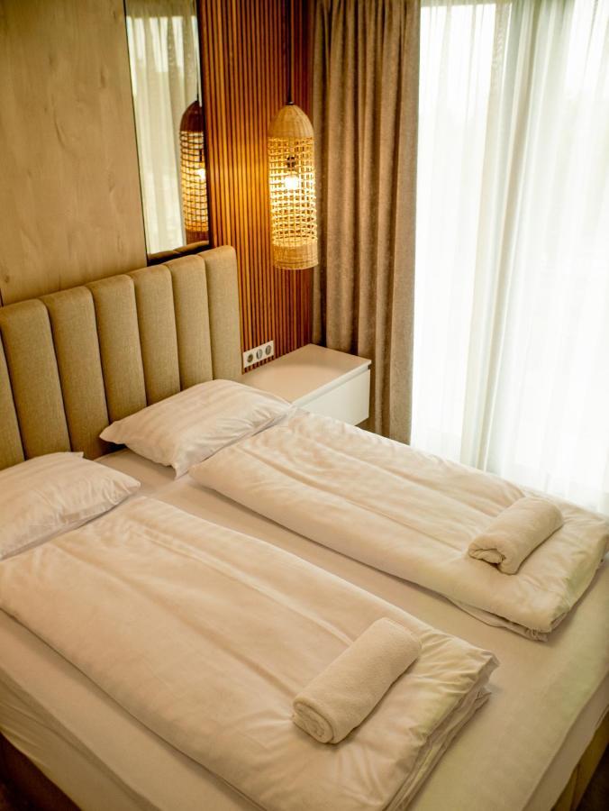 Alsóörs Panorama Deluxe Apartments - Pool & Free Parking מראה חיצוני תמונה