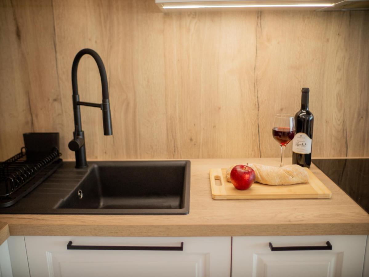Alsóörs Panorama Deluxe Apartments - Pool & Free Parking מראה חיצוני תמונה